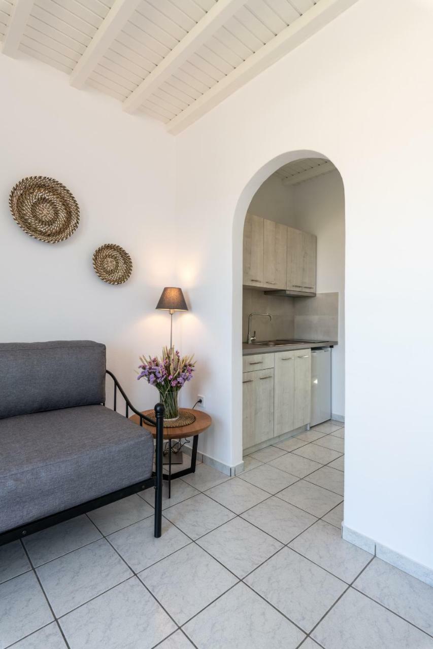 Secret Garden Apartments Mykonos Town Экстерьер фото
